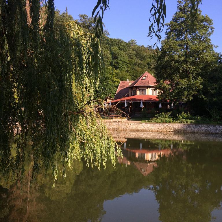 Hotel Sikfokut Noszvaj Εξωτερικό φωτογραφία